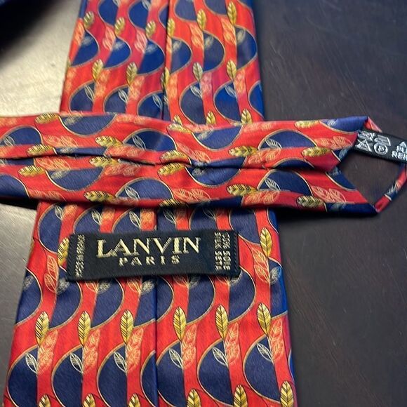 Lanvin Paris Tie. 100% All silk. Beautiful! - Picture 4 of 6